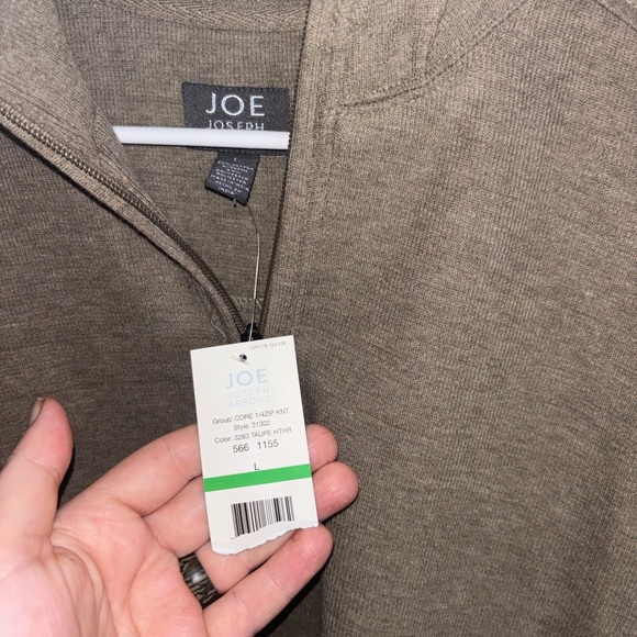 Men's taupe Heather Half-Zip Sweater - Picture 2 of 4